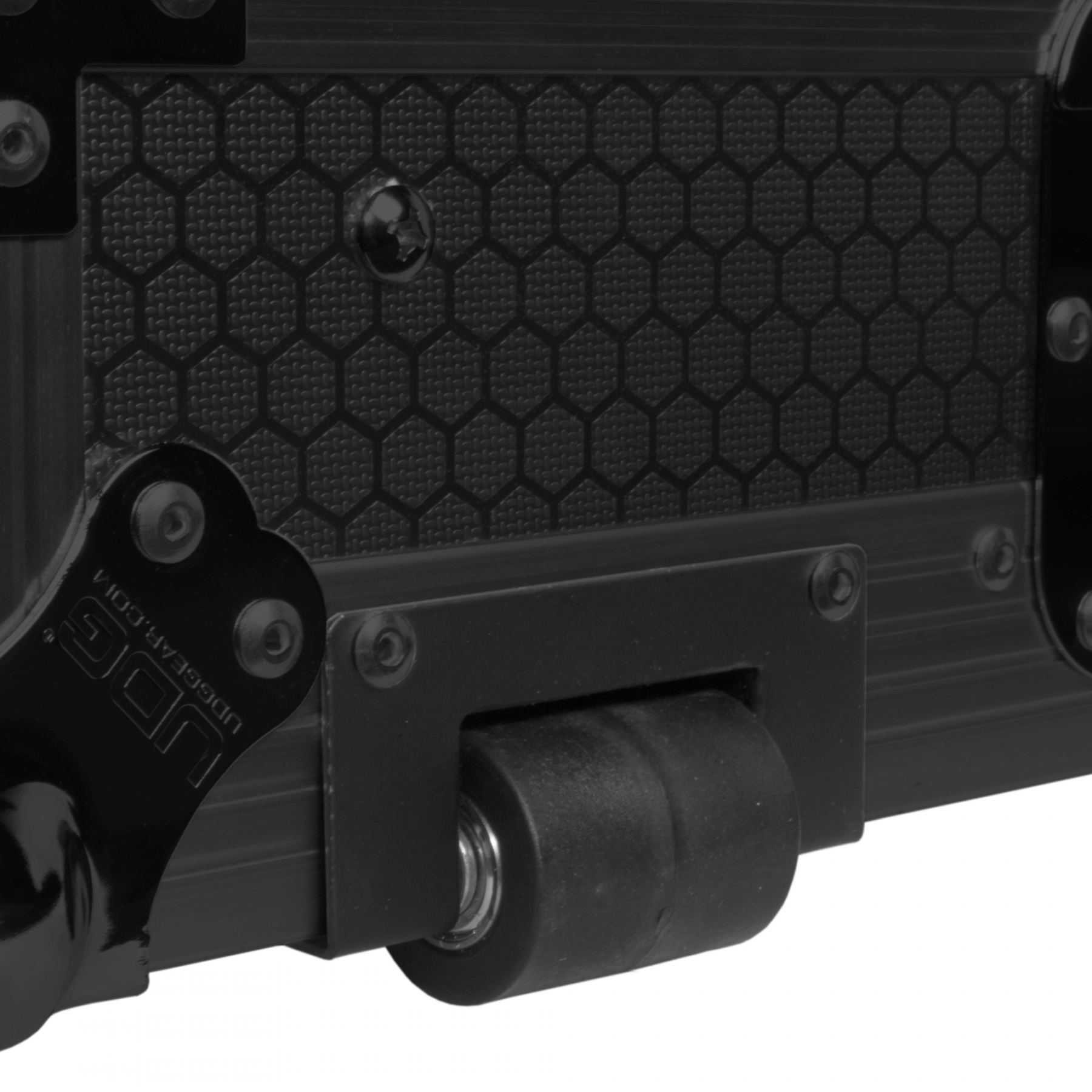     UDG Ultimate Flight Case Pioneer OPUS-QUAD Black Plus (Wheels)